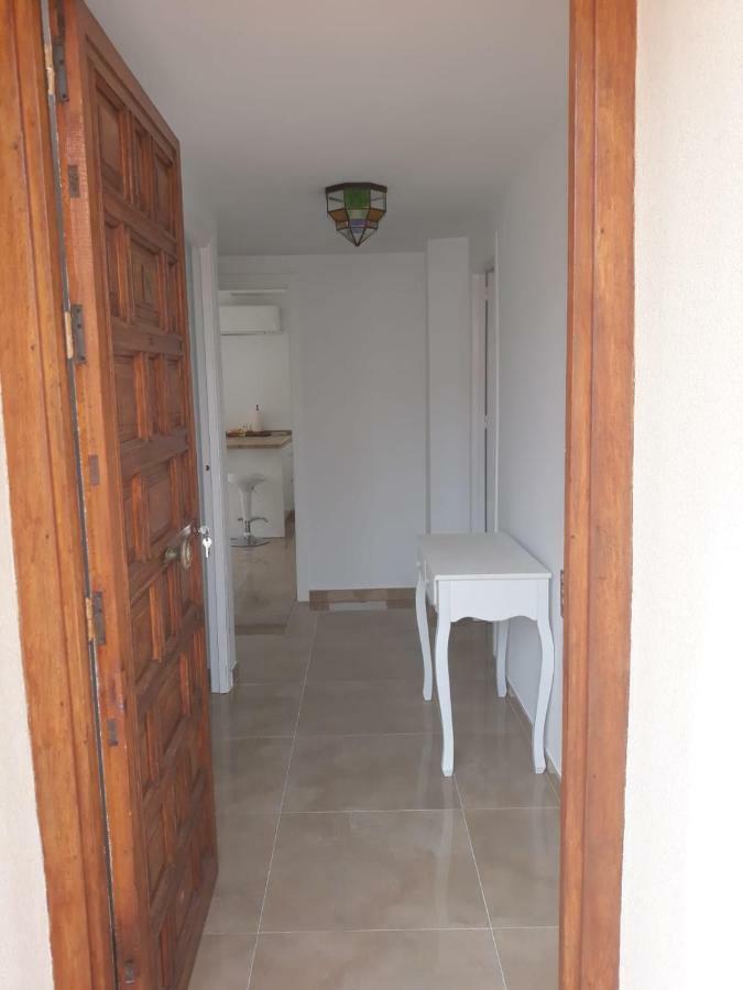 Paseo San Cristobal Apartment อัลมูเญการ์ ภายนอก รูปภาพ