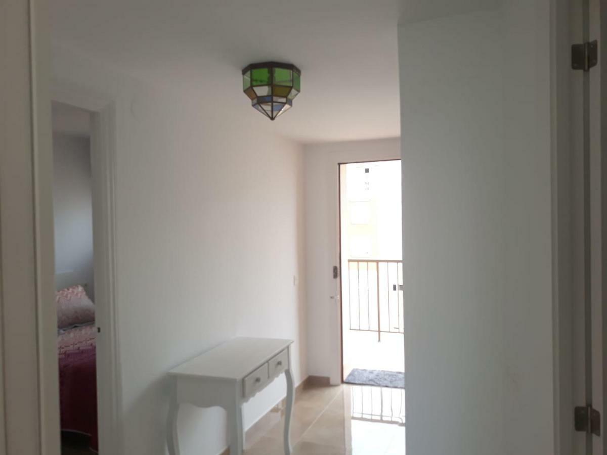 Paseo San Cristobal Apartment อัลมูเญการ์ ภายนอก รูปภาพ