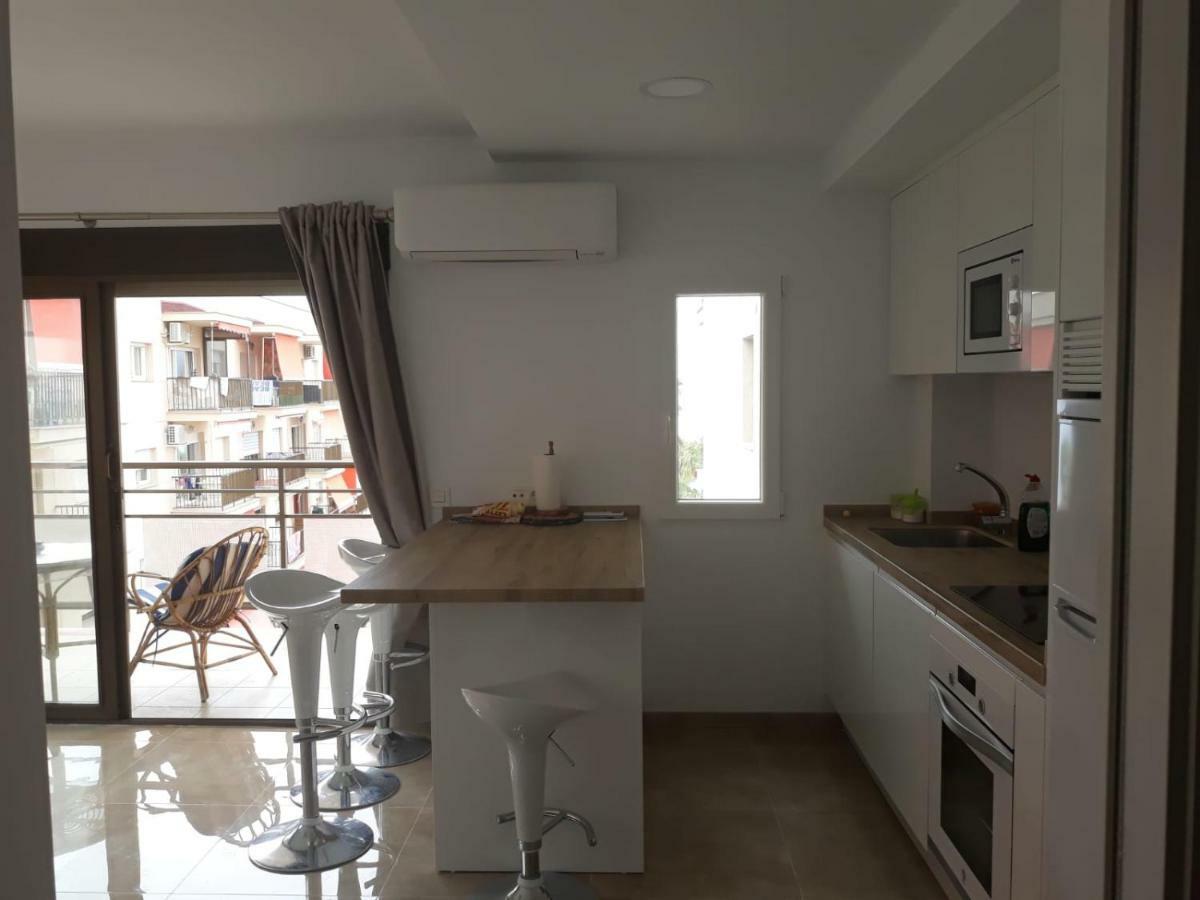 Paseo San Cristobal Apartment อัลมูเญการ์ ภายนอก รูปภาพ